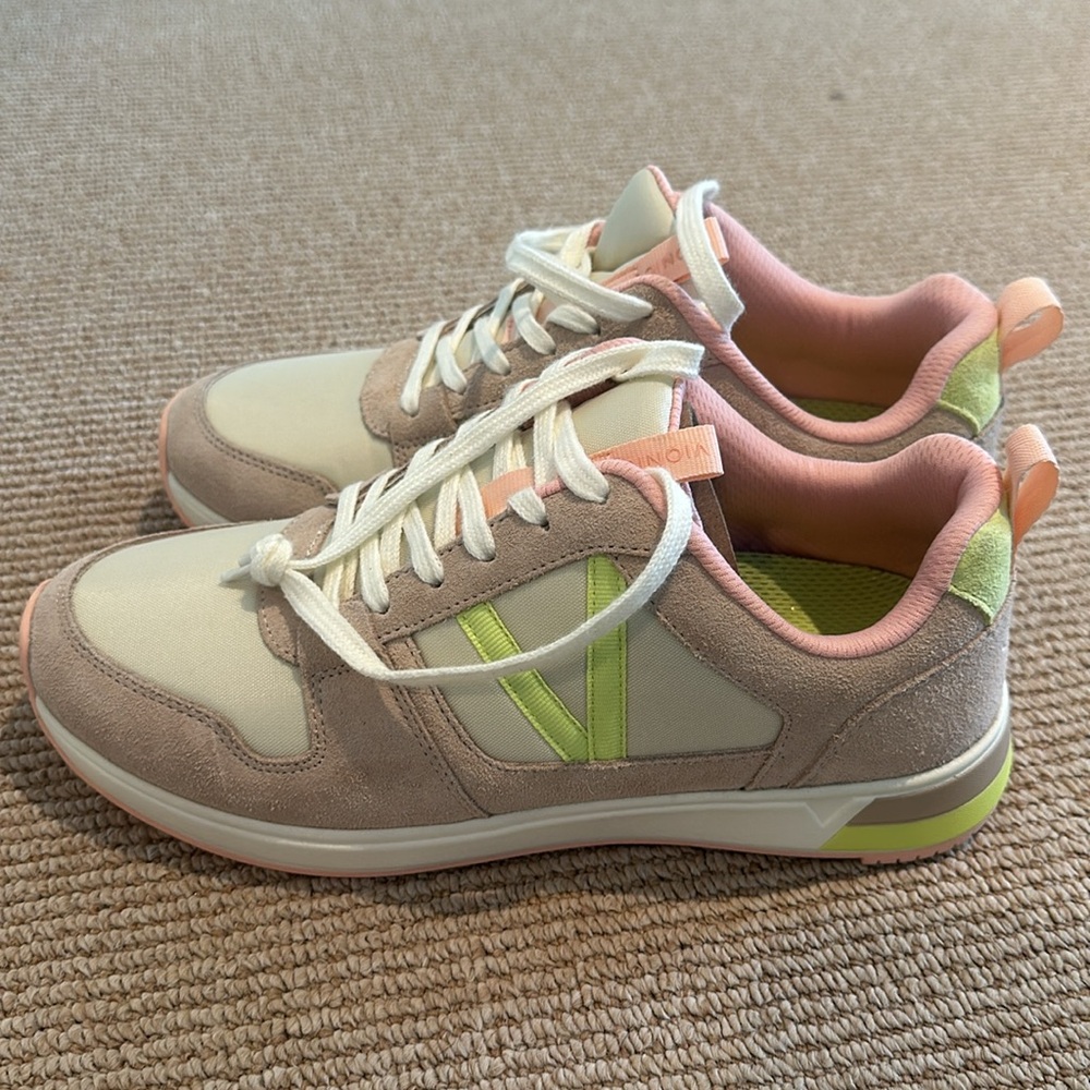 Vionic sneakers